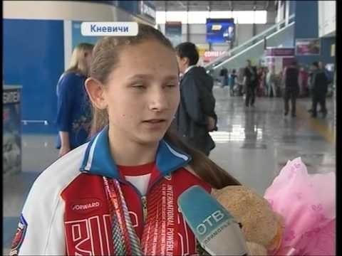 Девочка из Приморья стала абсолютной чемпионкой мира в троеборье со штангой