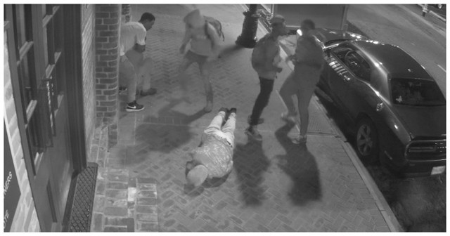 Гнусное нападение на двух туристов в Новом Орлеане