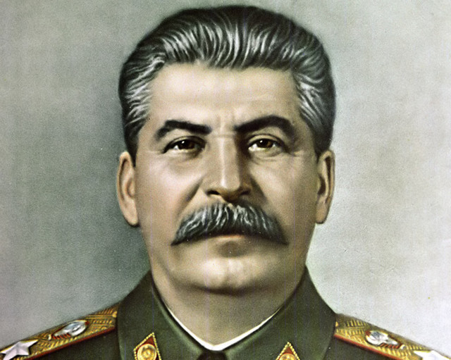 Сколько людей расстреляли при Сталине?