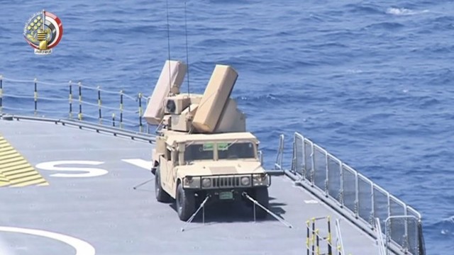Сухопутные зенитные ракетные комплексы на египетских кораблях типа Mistral