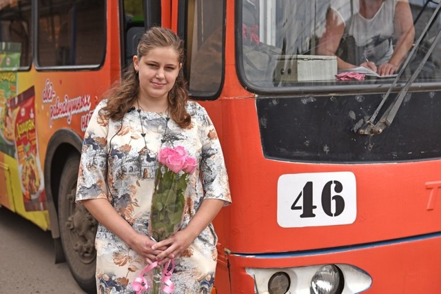 Ярославская девушка-водитель спасла 15 человек после удара молнии в троллейбус