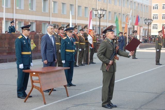 Здравствуй юность в сапогах