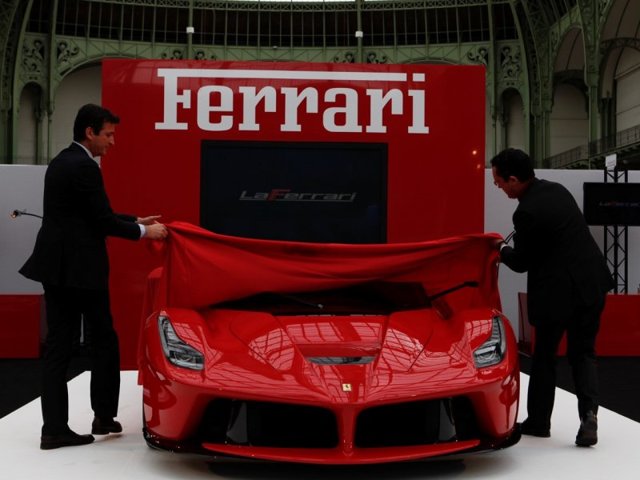 Ferrari LaFerrari: Последний куплет лебединой песни за 590 млн рублей