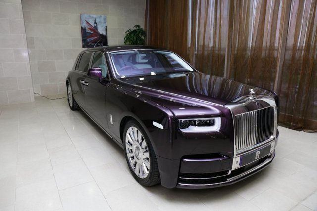 Новый Rolls-Royce Phantom за 37 миллионов рублей