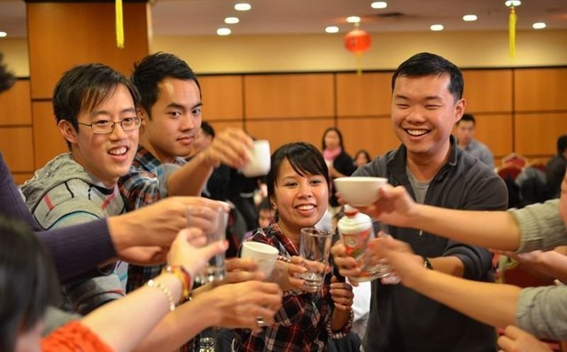 Алкогольные посиделки в Китае