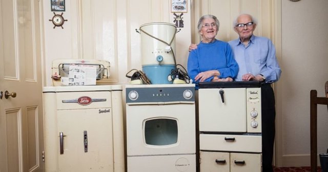 Пожилая пара из Великобритании выставила на продажу бытовую технику 1950-х годов