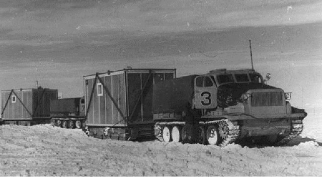 Санно-гусеничный поход Восток - Мирный