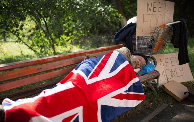 В Великобритании придумали способ борьбы с голодными бездомными