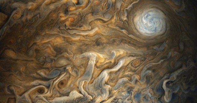 Жалуетесь на погоду? NASA показало облачные пояса Юпитера, где скорость ветра достигает 60 км/с