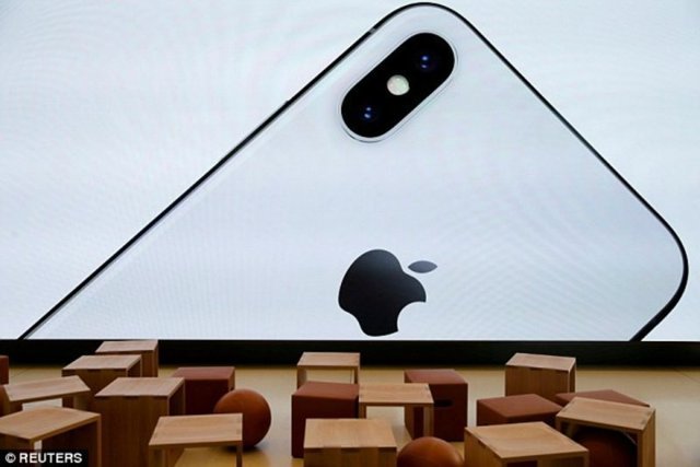 В этом году Applе планирует выпустить "самый большой iPhone", и ещё две новых модели