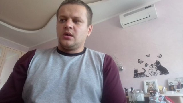 Потерявший в кемеровском пожаре семью мужчина рассказал, кто закрыл дверь в зал, где были дети