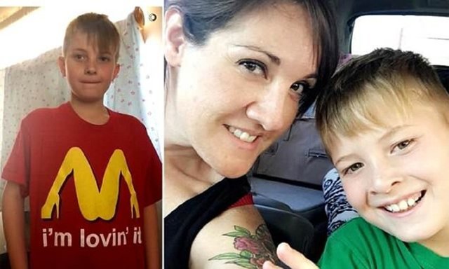 Младшеклассник надел в школу похабную футболку, приняв ее за рекламу "Макдоналдса"