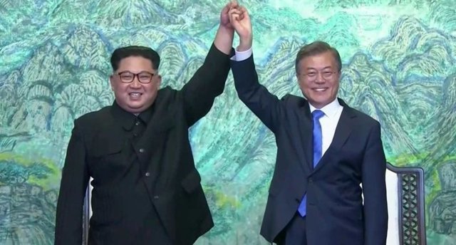 Президента Южной Кореи называют "корейским Суперменом"