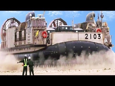 Десантный корабль в действии