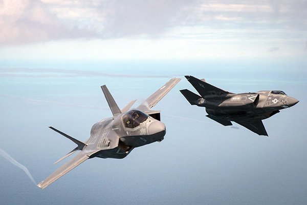 Lockheed Martin F-35 Lightning II vs Су-57