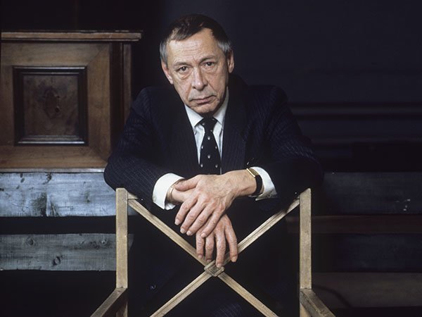 Олег Ефремов и его женщины