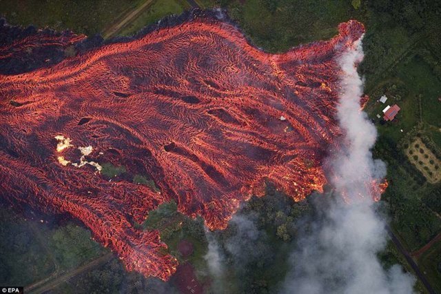 Аэросъемка последствий извержения вулкана Килауэа на Гавайях