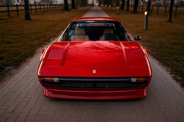Ferrari 308 GTB 1979: Итальянский жеребец