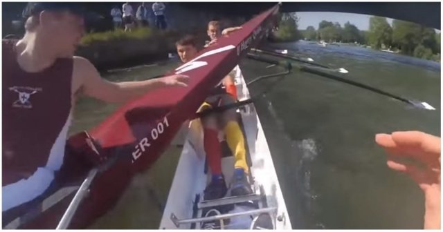 Жуткое столкновение лодок во время соревнований по академической гребле 