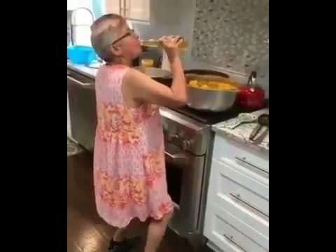 Когда бабуля приняла не те таблетки