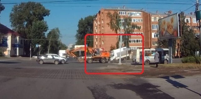 Почти как в том анекдоте: "Рассказывай как обгонял, как подрезал!"