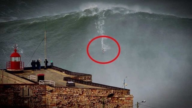 Видео - Самые больше волны для серфинга в мире. Серфинг на огромных волнах