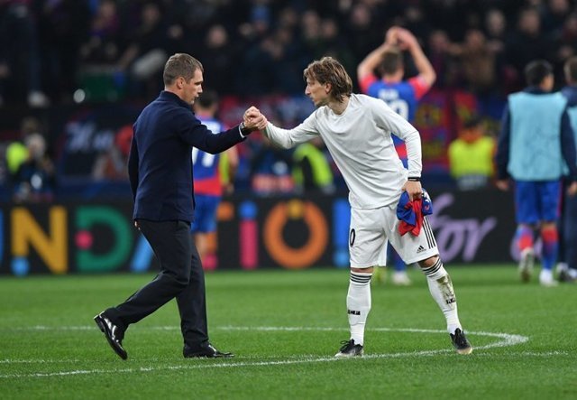 "Белорусский киллер-тихушник". Уткин, Бубнов и российский интернет благодарят Гончаренко