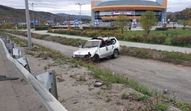 Авария дня.  Пьяная автомобилистка вылетела из машины во время ДТП