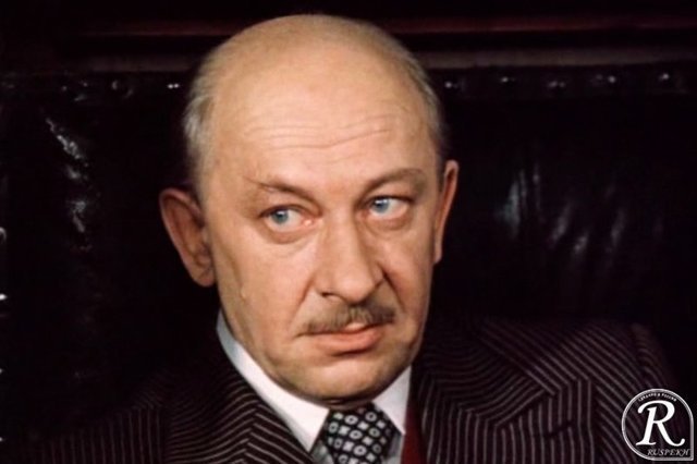 9 октября день рождения Евгения Евстигнеева