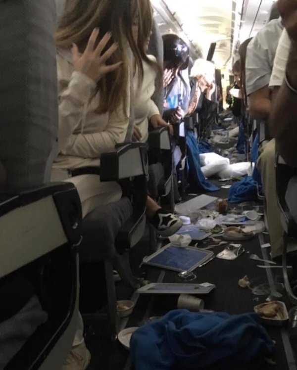 Пассажиры аргентинской авиакомпании пострадали из-за турбулентности
