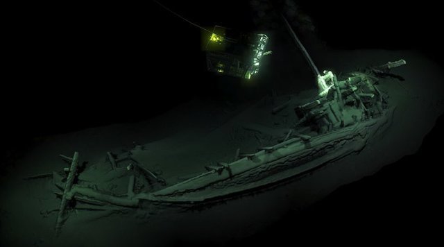 В Черном море обнаружен неповрежденный древнегреческий корабль возрастом 2400 лет