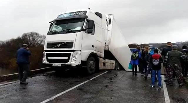 Упал очередной мост в приморье! На этот раз есть погибшие