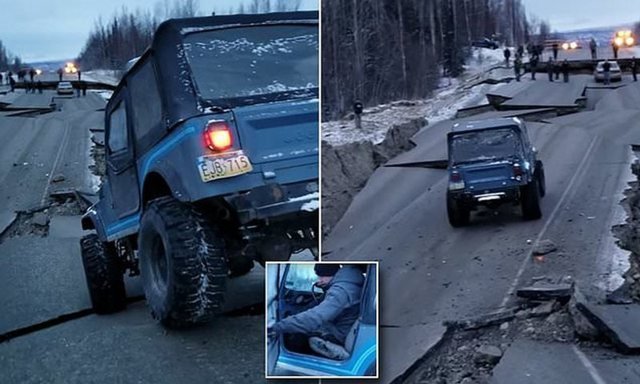 Землетрясение на Аляске: джип пытается проехать по разрушенной дороге