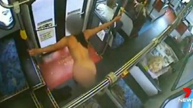 Продолжение истории голой девушки из австралийского метро