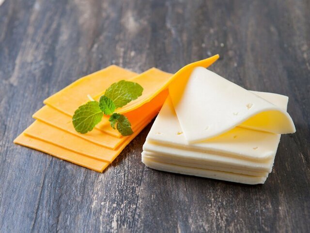 Сыр без сыра: в Роскачестве рассказали, как правильно выбрать плавленый 