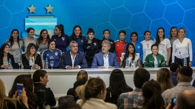 Женский футбол в Аргентине станет профессиональным