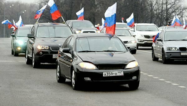 Грандиозный автопробег прошел в Крыму на юбилей референдума