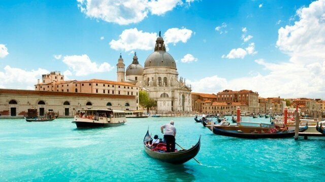 Венеции 1598 лет!