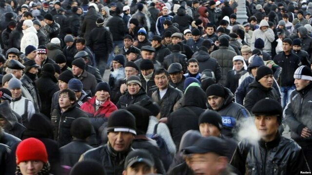 В Якутии мигрантам запретили возить пассажиров и торговать