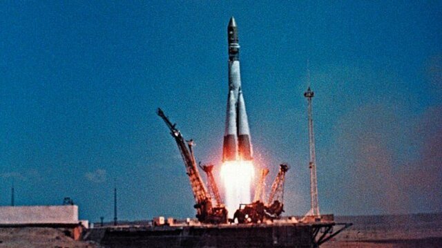 Россия поздравили с днем космонавтики прямиком из космоса