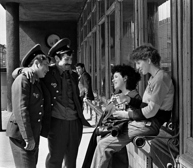 Люди и их чувства на снимках 1960-80-х годов казанского фотографа Рустама Мухаметзянова