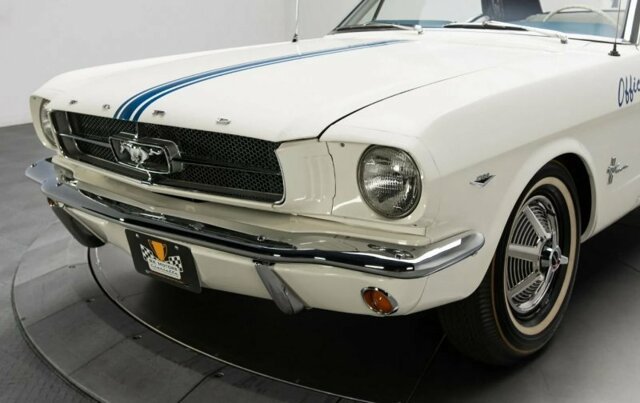 Кабриолет Mustang 1964: Инвестиция в автомобиль или миллион долларов коту под хвост?