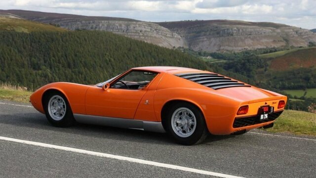 Оригинальный восстановленный Lamborghini Miura из фильма "Ограбление по-итальянски"