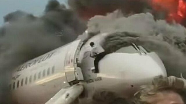 Переговоры пилотов Superjet 100 с «Шереметьево» перед трагедией