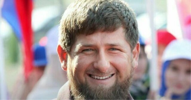 Кадыров пообещал "ломать пальцы и вырывать языки" за оскорбления его народа в Сети