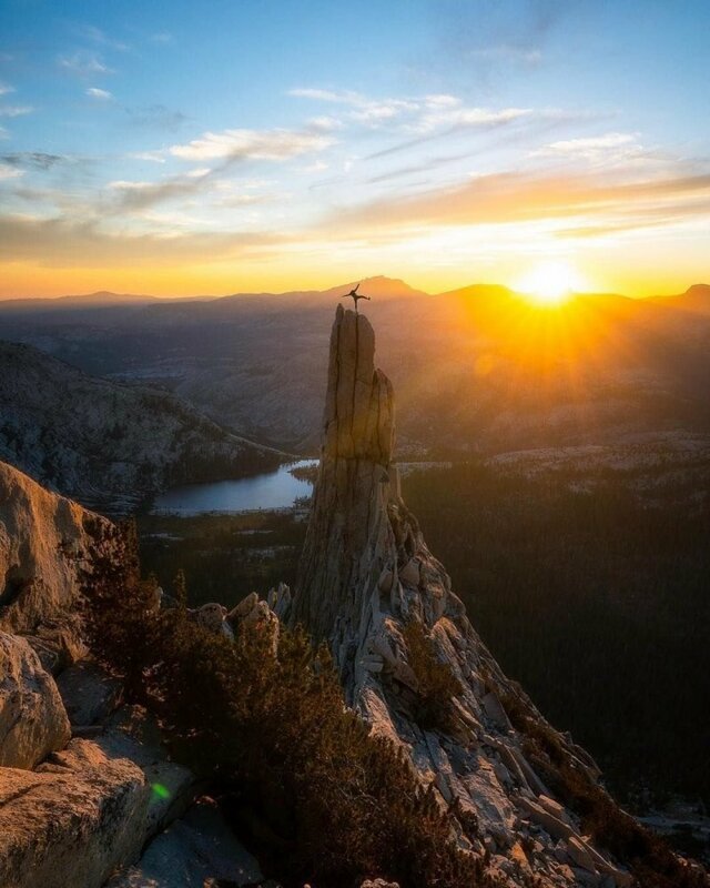 Скала день рождения. Скала смешные фото.