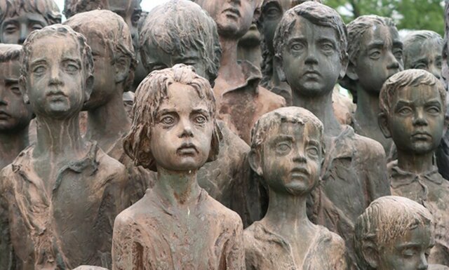 Молчаливые невинные жертвы: памятник 82 детям, убитым нацистами в Лидице