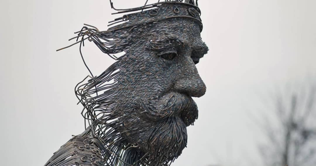 Румынский скульптор варит портреты из металла