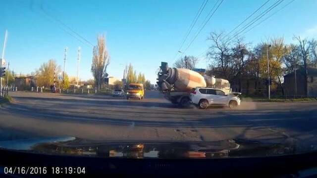 Слон и моська