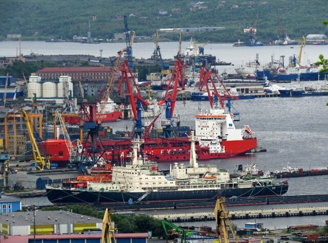 Мурманск. Часть 1: вокзал, причал и "Ленин"